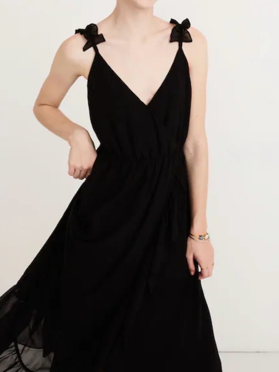 Madewell Dresses & Skirts - Madewell Petite Ruffle-Strap Wrap Dress - Size 4